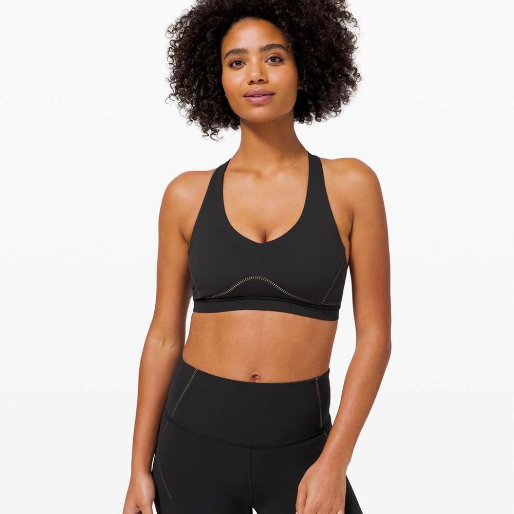 Lululemon Arise Bra Light Support, C/D Cup in Black. EUC. The Shine. Size 6 - Picture 12 of 14